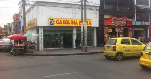 GASOLINA EXTRA CALZADO PLAZA DE LAS AMERICAS BOGOTÁ GASOLINA EXTRA CALZADO PLAZA DE LAS AMERICAS BOGOTÁ